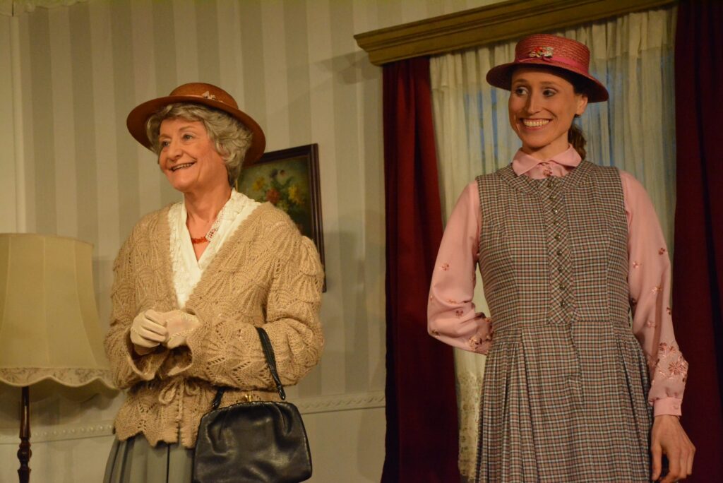 Szenenfoto 15 aus „Miss Marple – Ein Mord wird angekündigt.“ auf der Ruhrbühne Witten