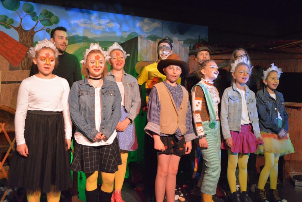 Szenenfoto 14 aus „Pettersson und Findus“ auf der Ruhrbühne Witten